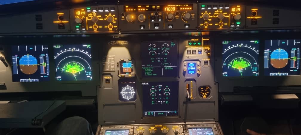 Les instruments d’un cockpit d’avion de ligne